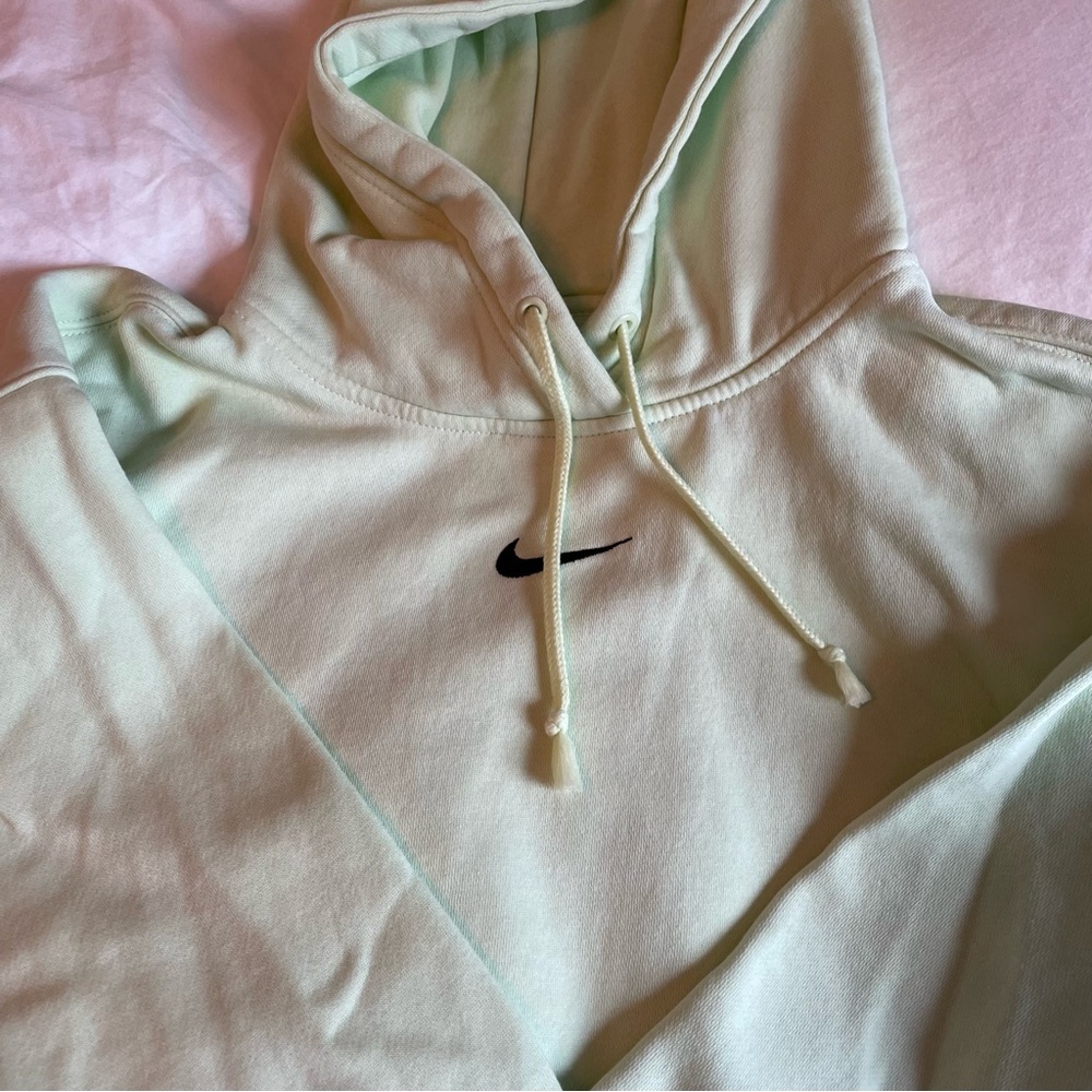Nike Women’s Hoodie